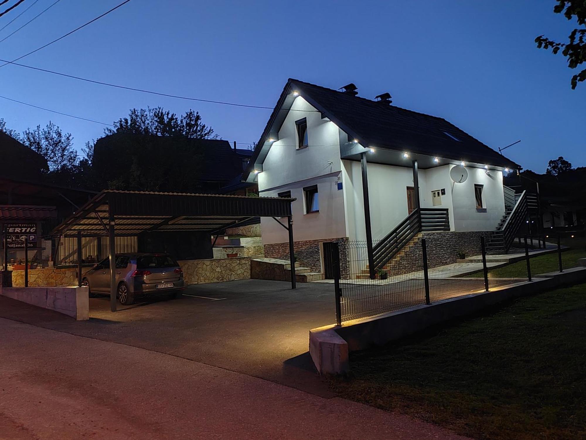 Apartments Sertic 4 Stars Poljanak Exterior foto